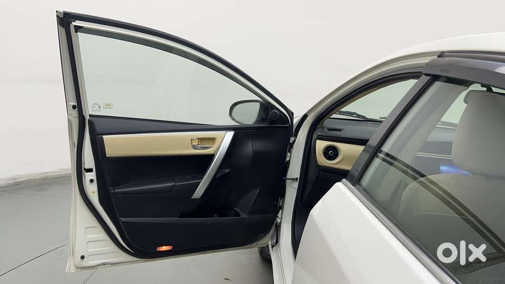 Toyota Corolla Altis Vl At, 2017, Petrol