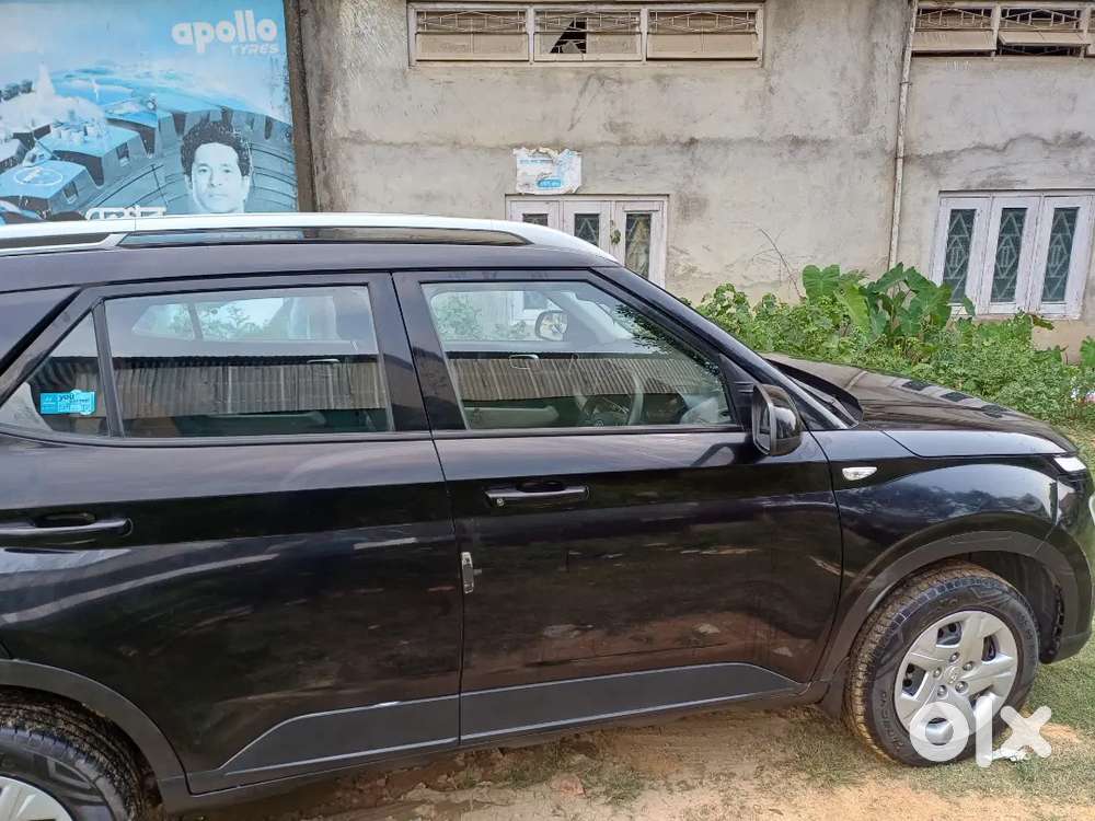Hyundai Venue Petrol 2022