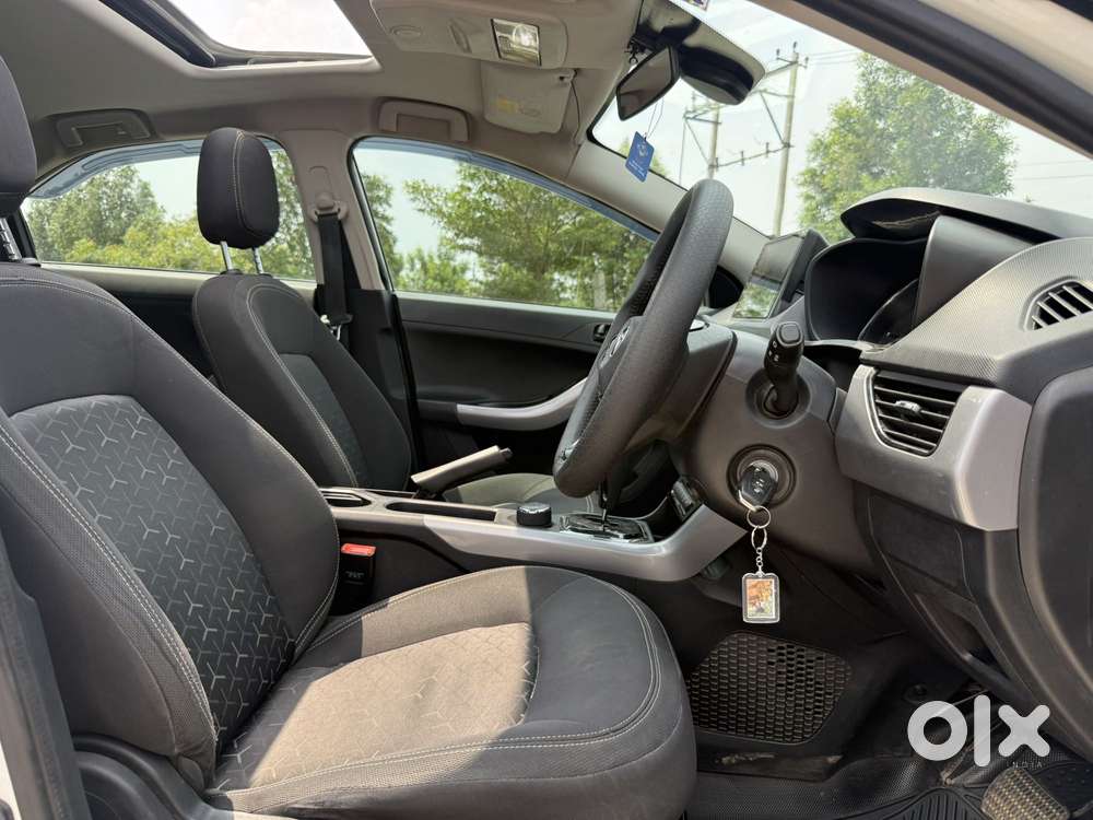 Tata Nexon 1.2 Revotron Xma Amt (s), 2021, Diesel