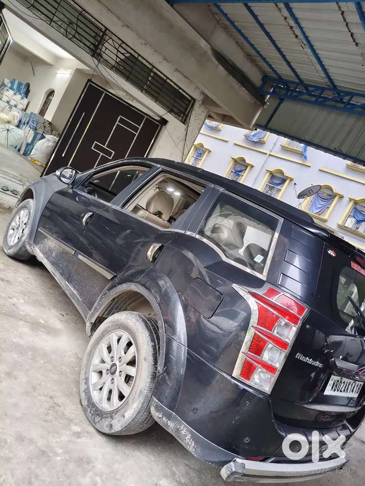 Mahindra Xuv500 2.2 W10 2016 (top Model)