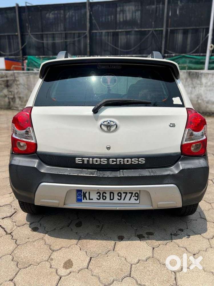 Toyota Etios Cross 1.2l G, 2014, Petrol
