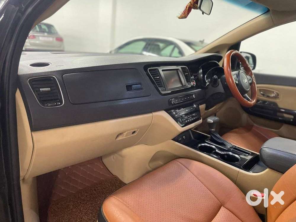 Kia Carnival Prestige, 2021, Diesel