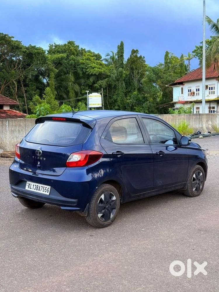 Tata Tiago 1.2 Revotron Xta, 2025, Petrol
