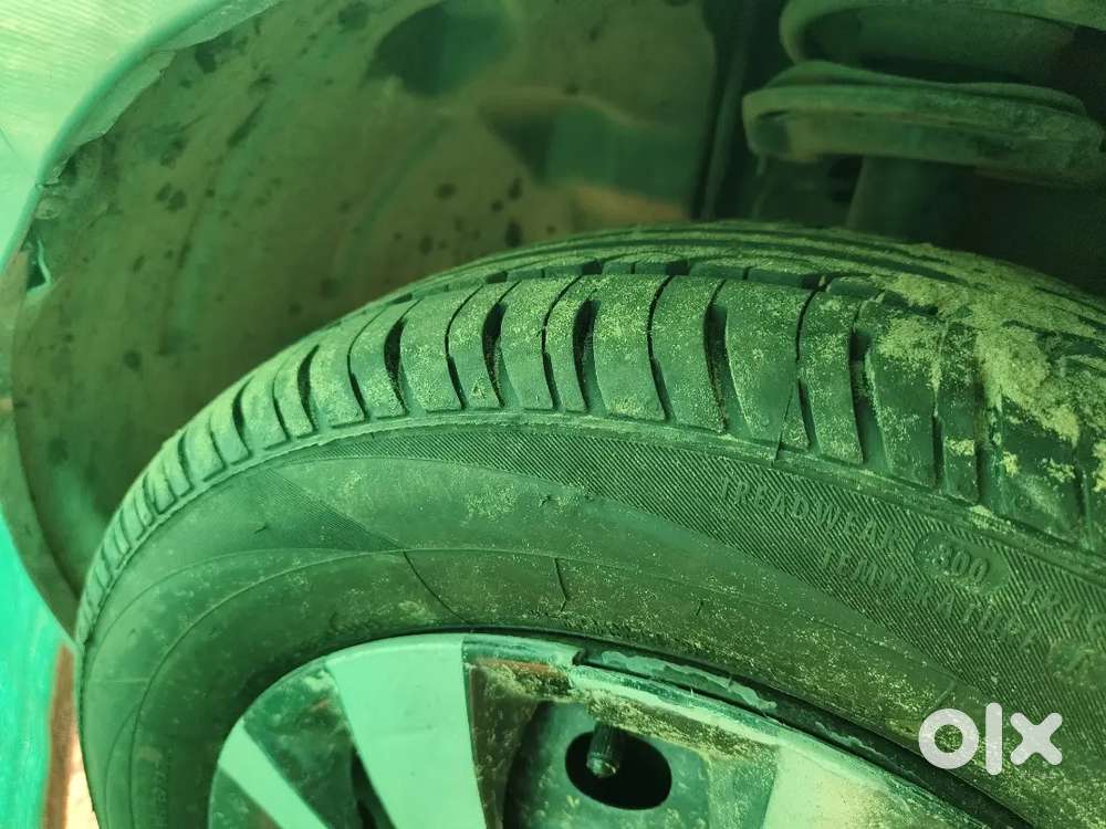 Well Maintain New Tyre