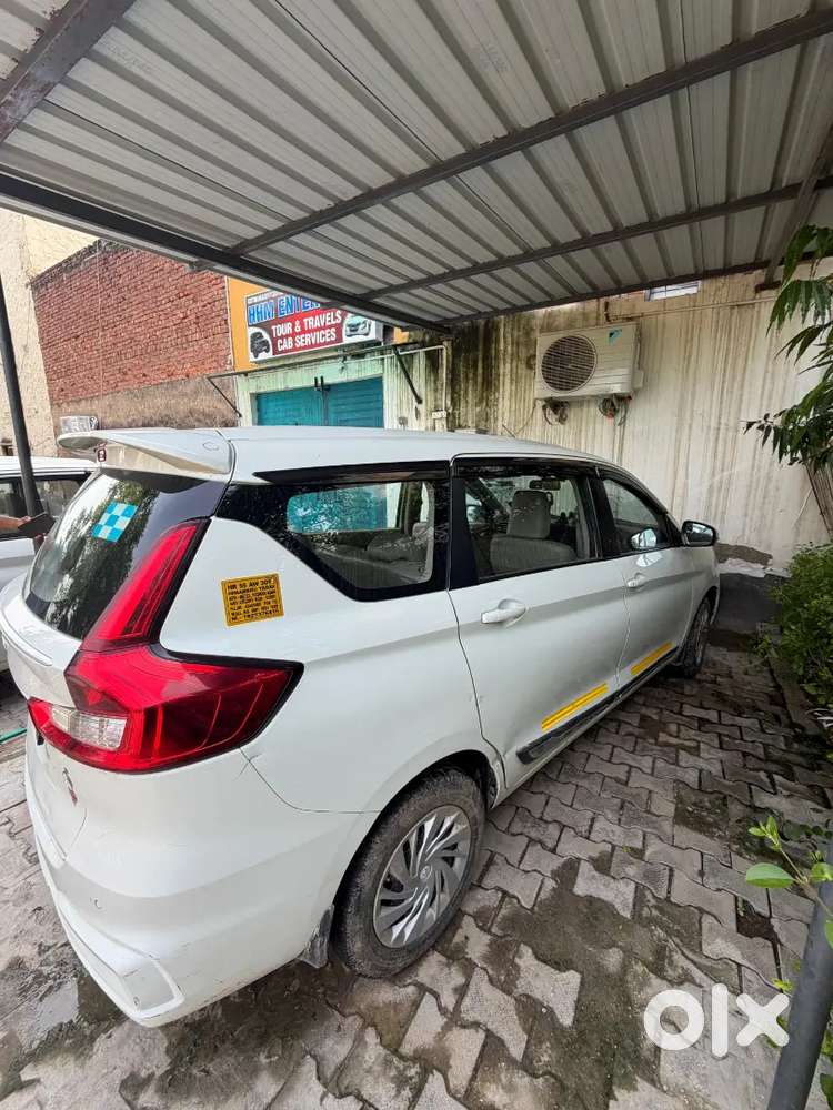 Maruti Ertiga Vxi 2025