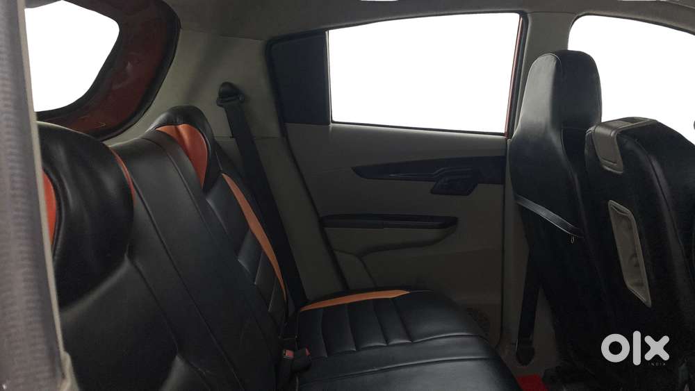 Mahindra Kuv 100 2016-2017 Mfalcon G80 K4, 2016, Petrol