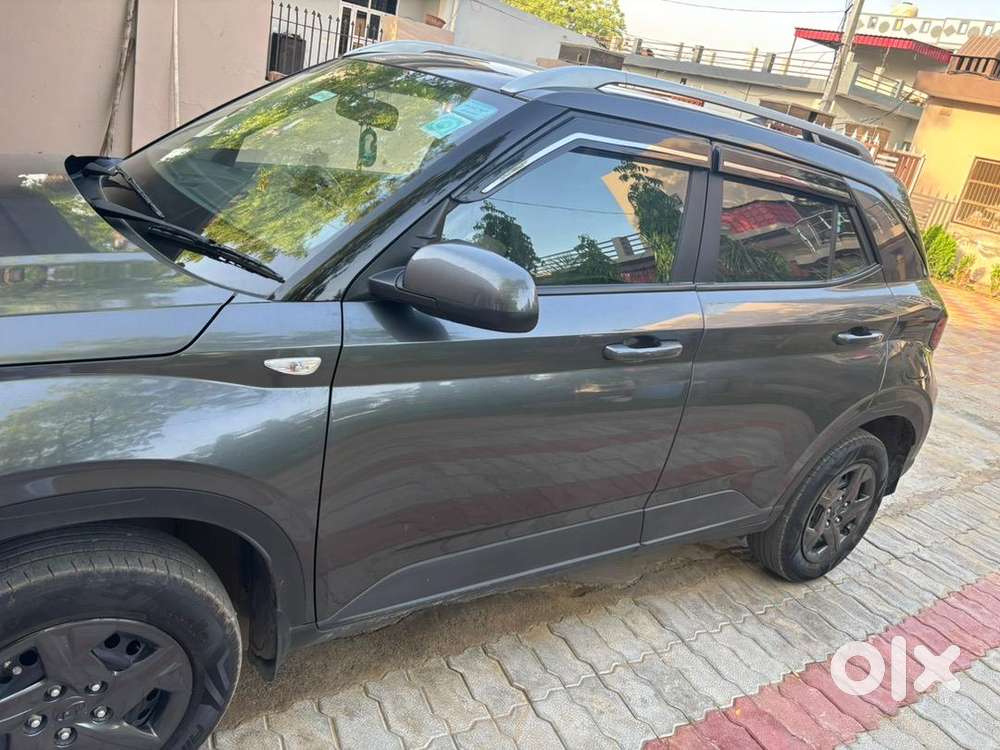 Hyundai Car Petrol 2025