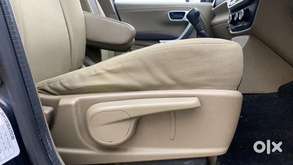 Mahindra Tuv 300 Mhawk100 T8, 2016, Diesel