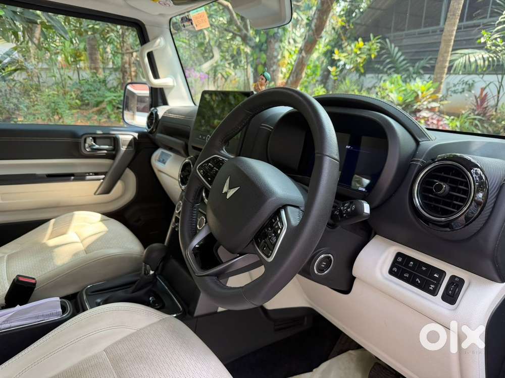 Mahindra Thar Roxx 2025 Diesel Well Maintained. Showroom Condition