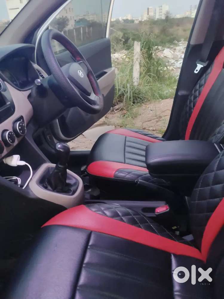 Hyundai Grand I10 2017 Diesel 100000 Km Driven