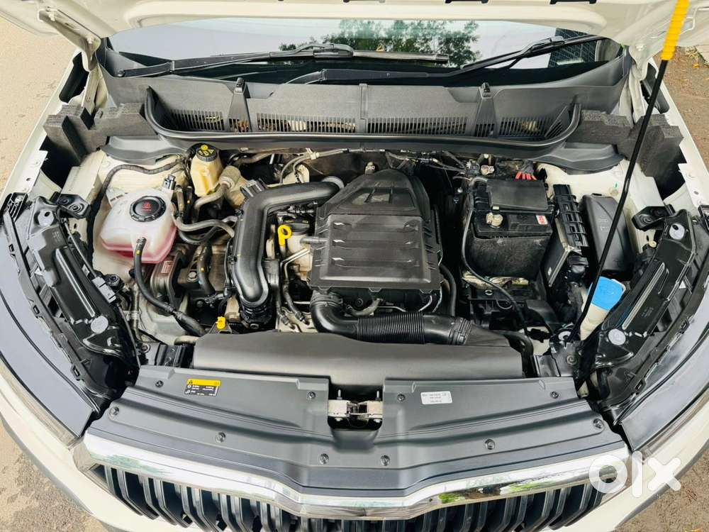 Skoda Kushaq 1.0 Tsi Style At, 2023, Petrol