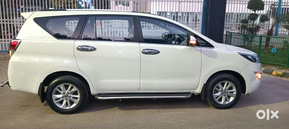 Toyota Innova Crysta 2.4 V, 2017, Diesel