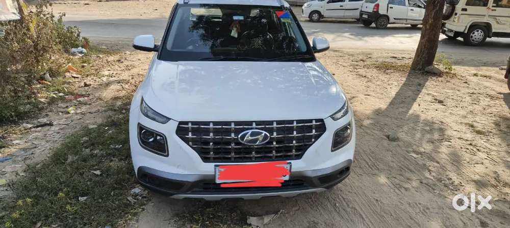Hyundai Venue 2020 Diesel 130000 Km Driven