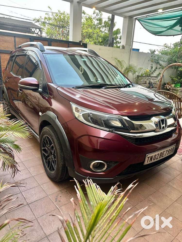 Honda Br-v 2016 Petrol Very Good Condition & Updgraded
