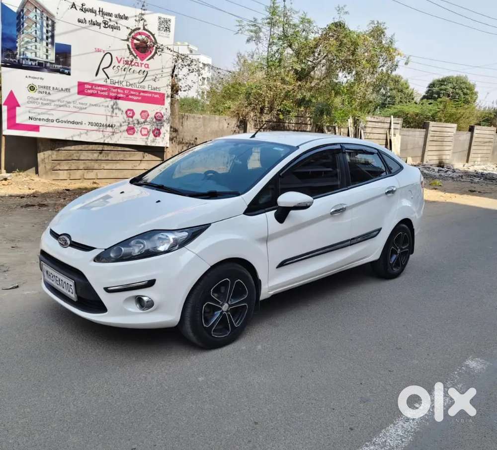 Ford Fiesta Style 2013 Petrol