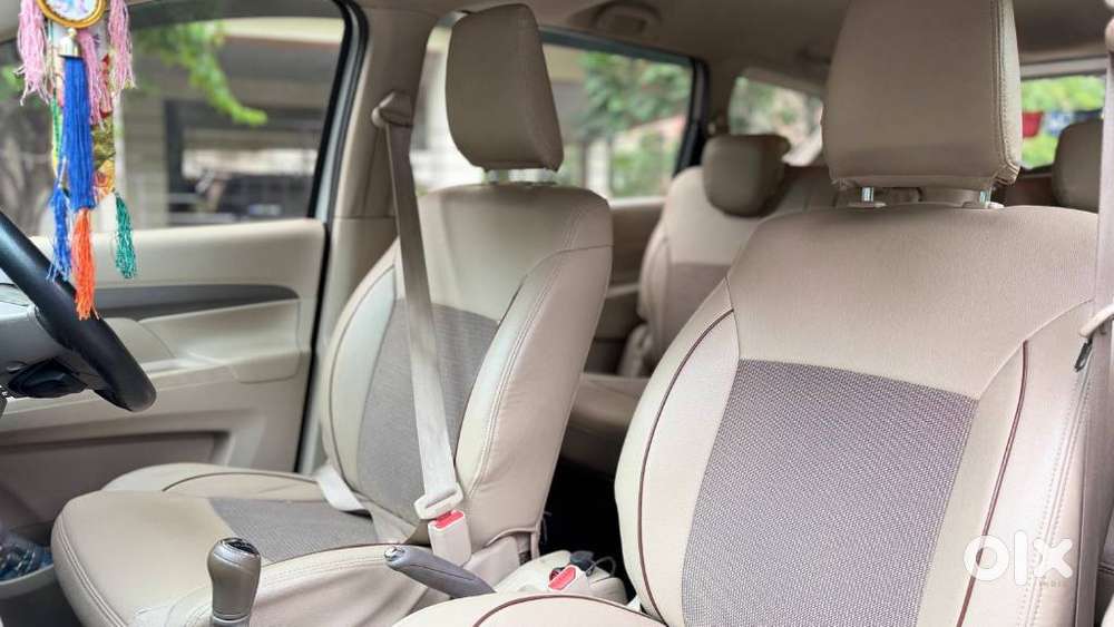 Maruti Suzuki Ertiga 1.5 Vxi, 2022, Petrol