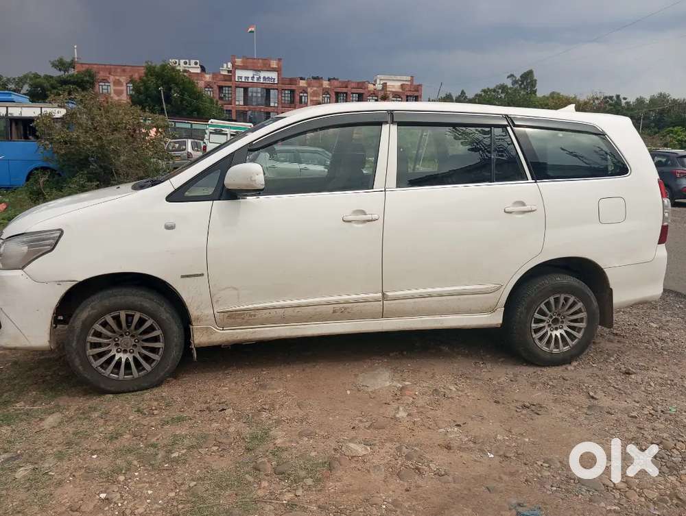 Toyota Innova 2015 Diesel Manual Car