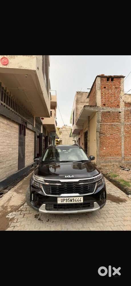 With 2.5 Years Of Extended Warranty By Kia