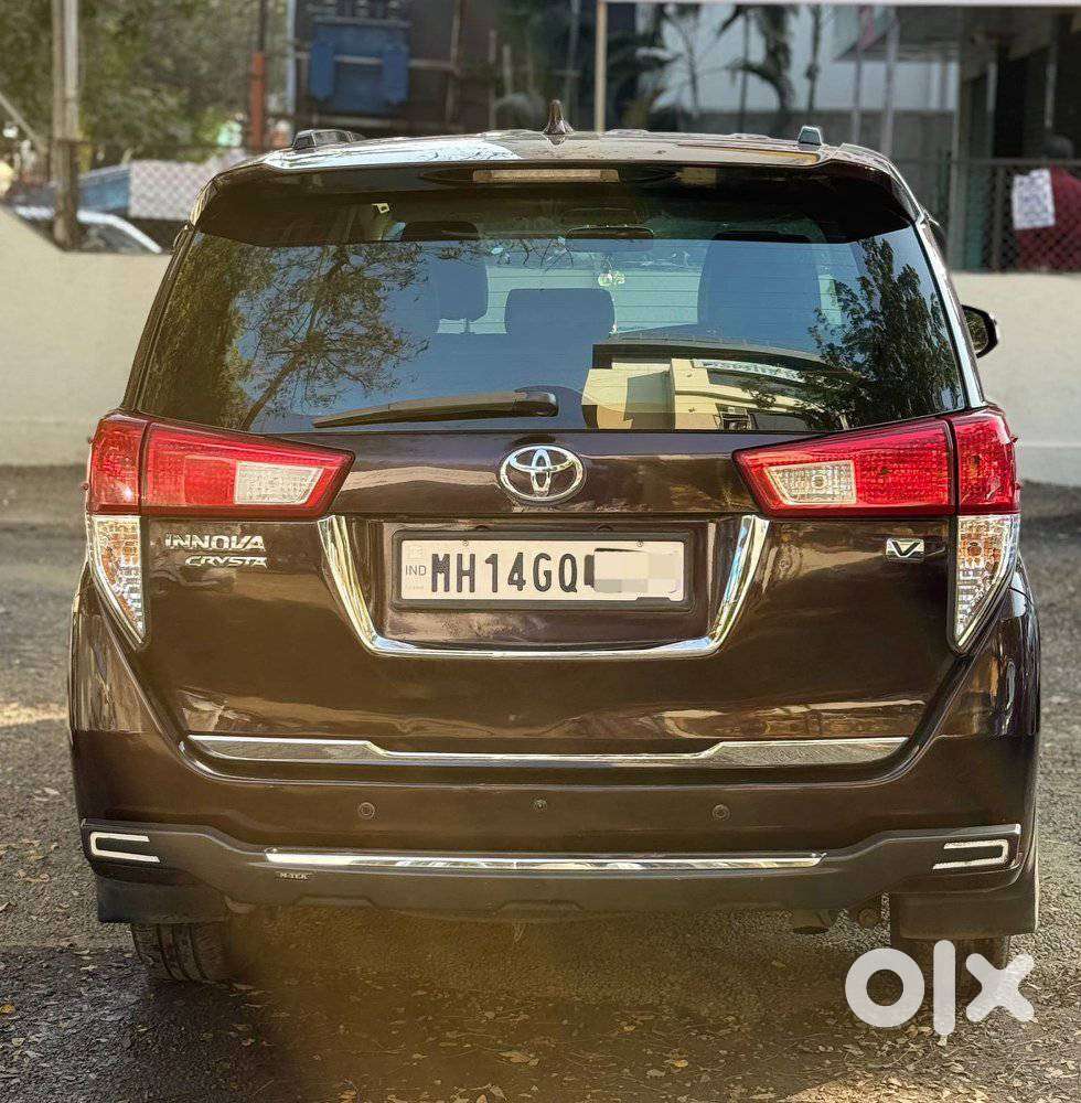 Toyota Innova Crysta 2.4 Vx Mt 8s, 2017, Diesel