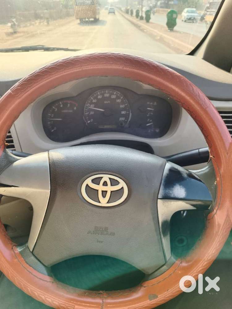 Toyota Innova Year 2012 Model