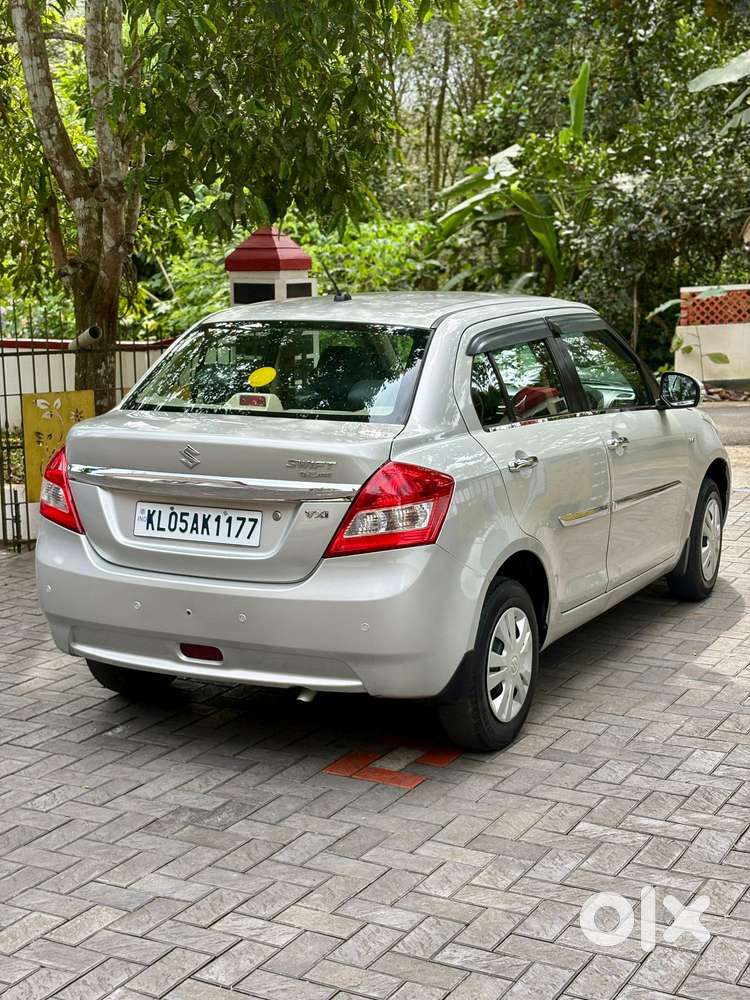 Maruti Suzuki Swift Dzire 1.2 Vxi Bsiv, 2014, Petrol