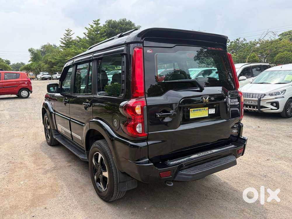Mahindra Scorpio Classic 2.2 S 11 Mt 7 Str, 2023, Diesel