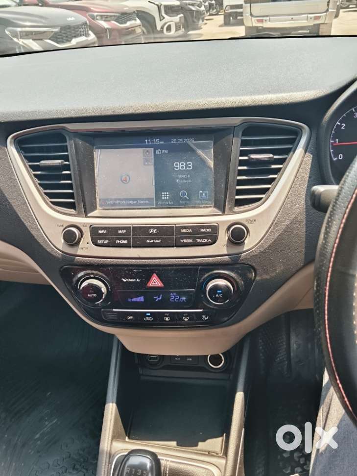Hyundai Verna 1.5 Sx Petrol Mt, 2017, Petrol