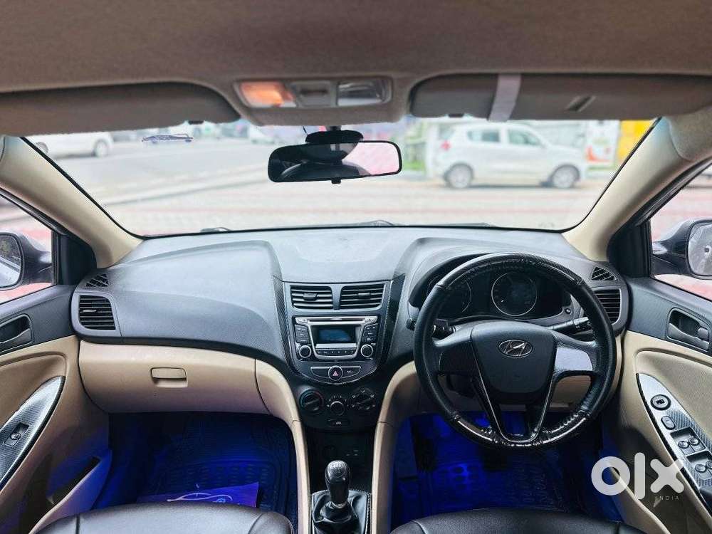 Hyundai Verna Fluidic 1.6 Vtvt, 2015, Petrol
