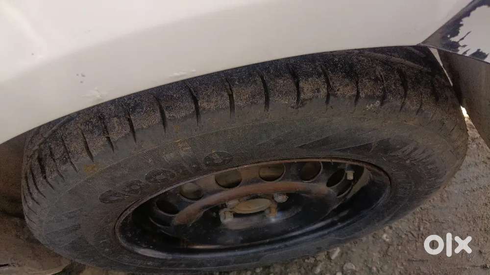 Maruti Suzuki Swift Dzire 2012