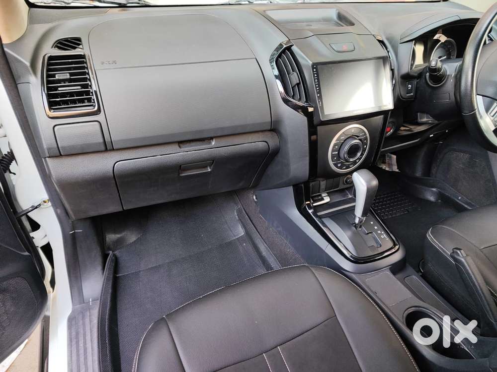 Isuzu D-max V-cross Z Prestige, 2023, Diesel