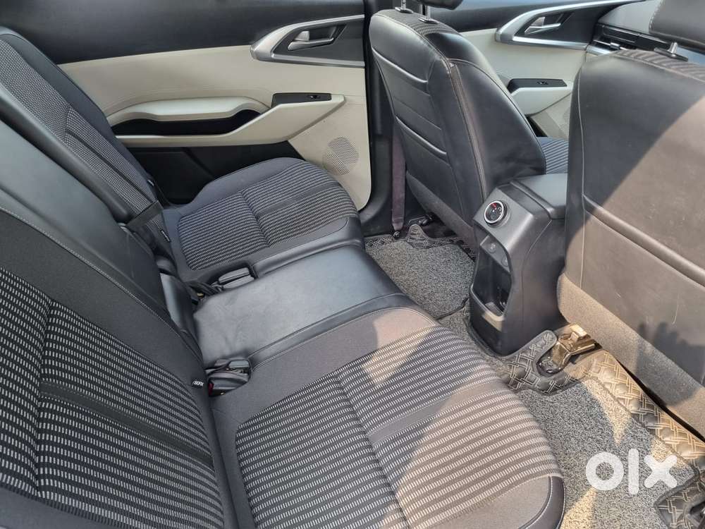 Kia Carens 1.4 Prestige Plus Turbo 7 Str, 2022, Petrol