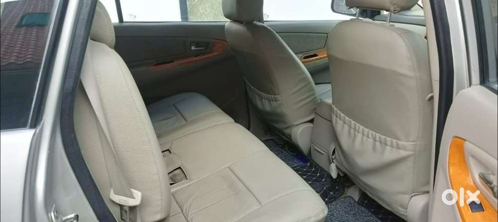 Toyota Innova 2009-2011 2.0 Vx 8 Str, 2011, Diesel