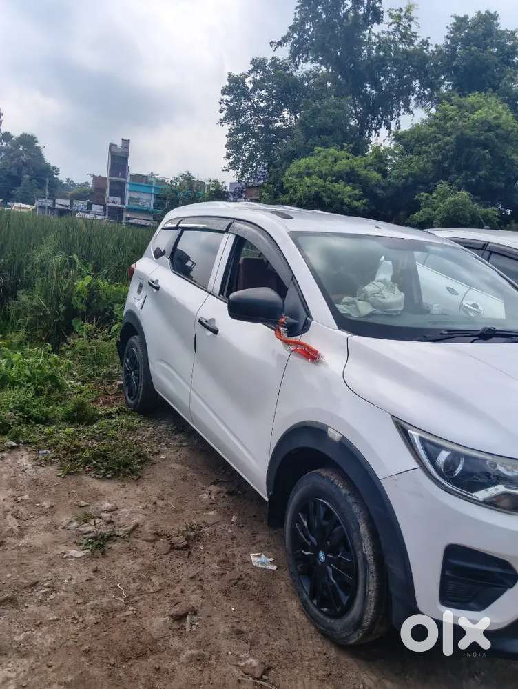 Mahindra Renault Logan 2021