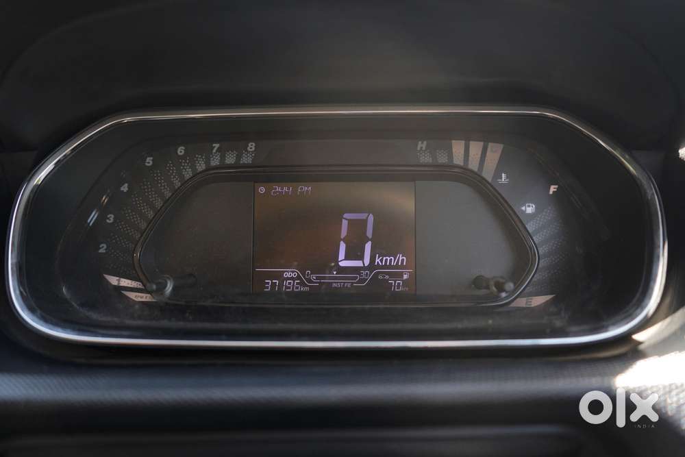 Tata Tiago 1.2 Revotron Xt (o), 2022, Petrol