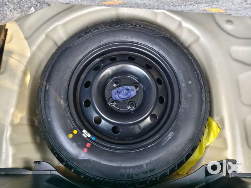 Maruti Suzuki Swift Vxi + Manual, 2021, Petrol