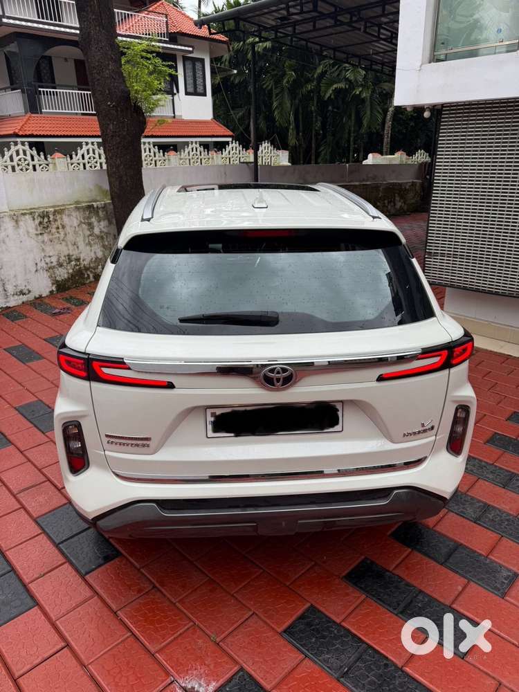 Toyota Urbancruiser Hyryder V Hybrid 2024