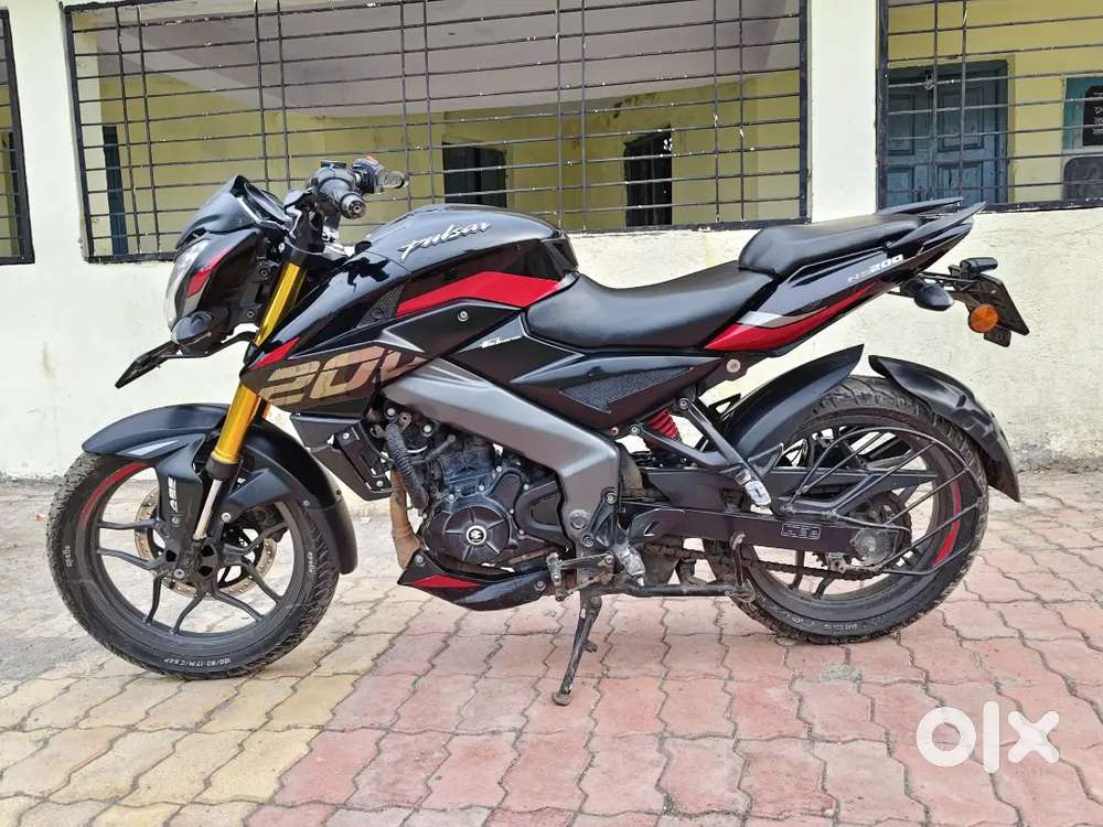 Bajaj Pulsar NS200 2023
