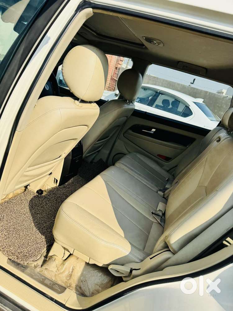 Mahindra Ssangyong Rexton Rx7, 2015, Diesel