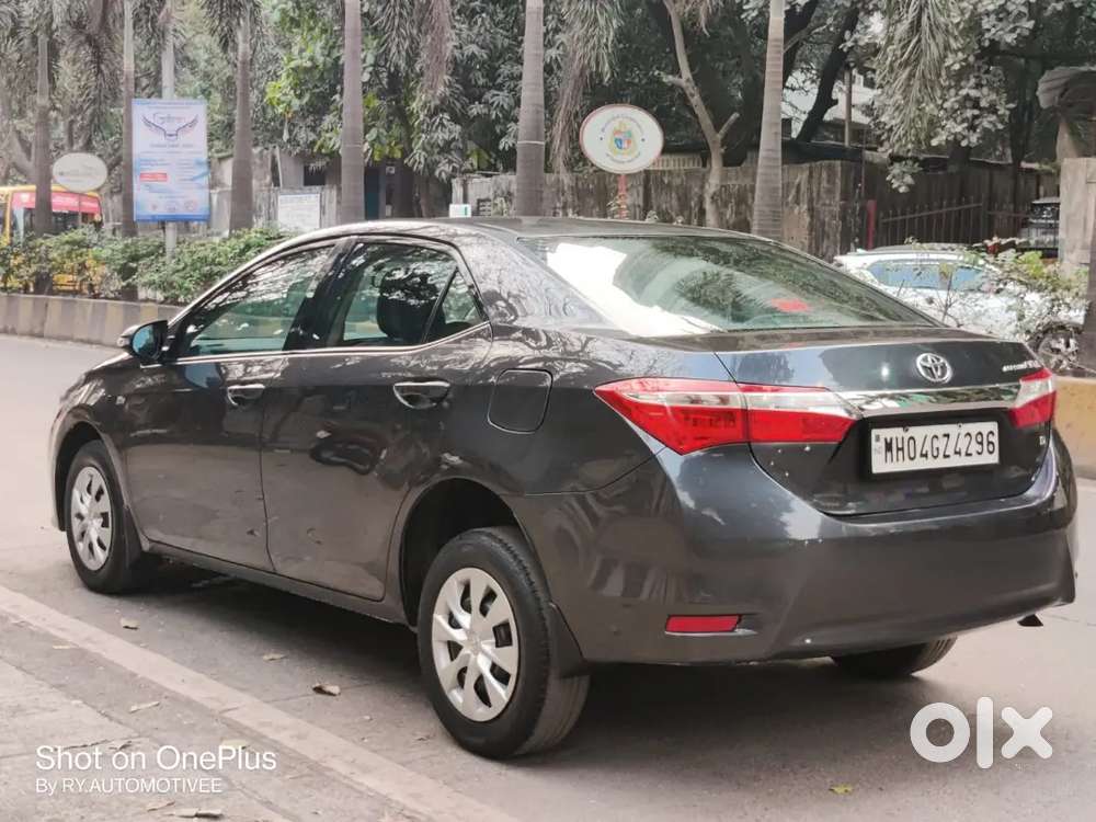 Toyota Corolla Altis 2015