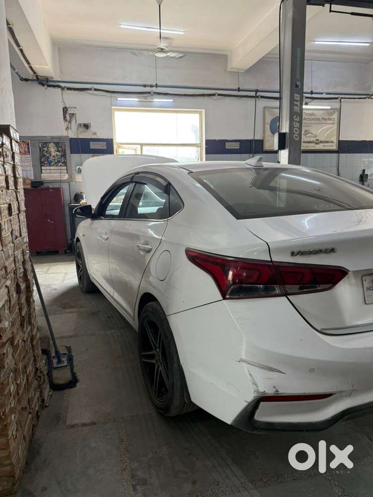 Hyundai Fluidic Verna 2018