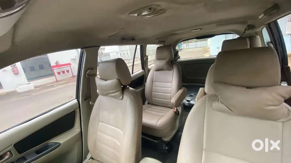 Toyota Innova 2.5 Gx 2010