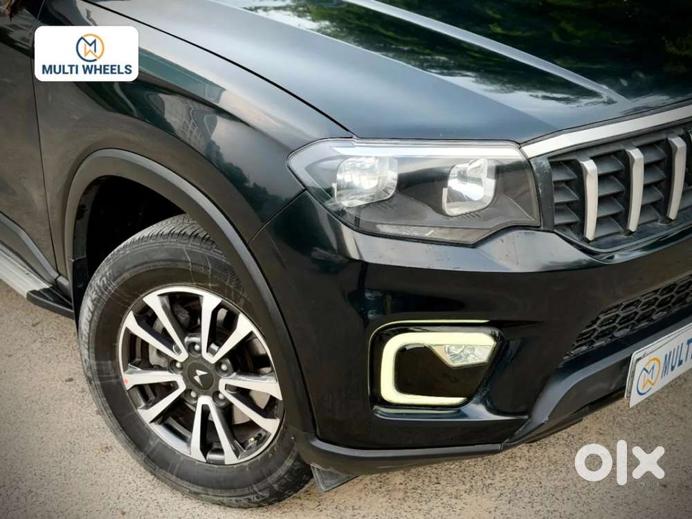 Mahindra Scorpio N Z4 Petrol Mt 7 Str, 2024, Petrol
