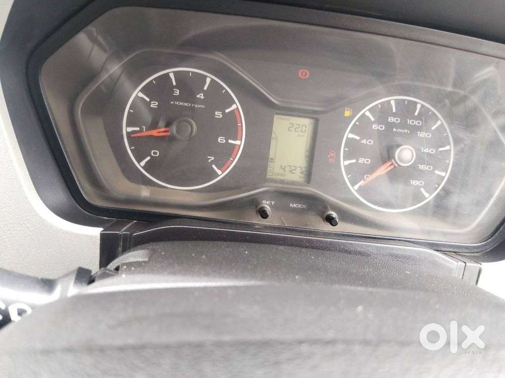 Mahindra Scorpio S6 Plus, 2015, Diesel