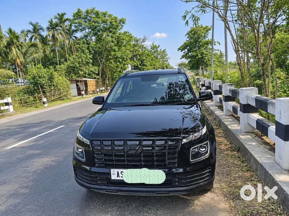 Hyundai Venue Sx Petrol Manual 2024 First Owner