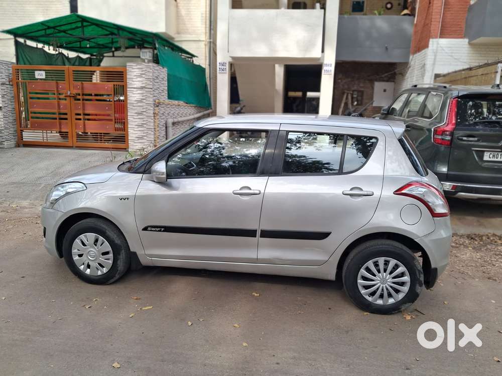 Maruti Suzuki Swift Vxi + Manual, 2013, Petrol
