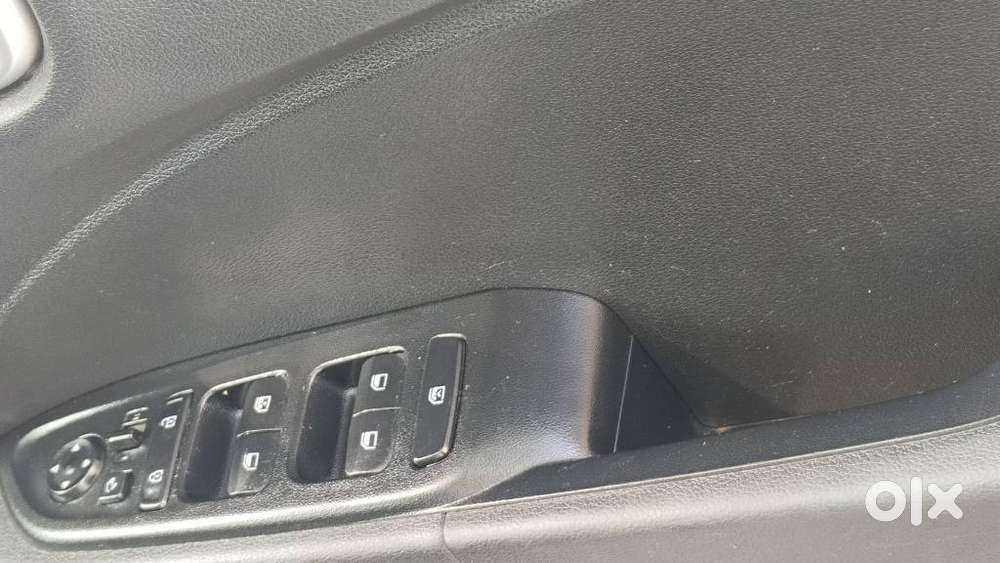 Hyundai Venue 1.2 S Plus, 2022, Petrol