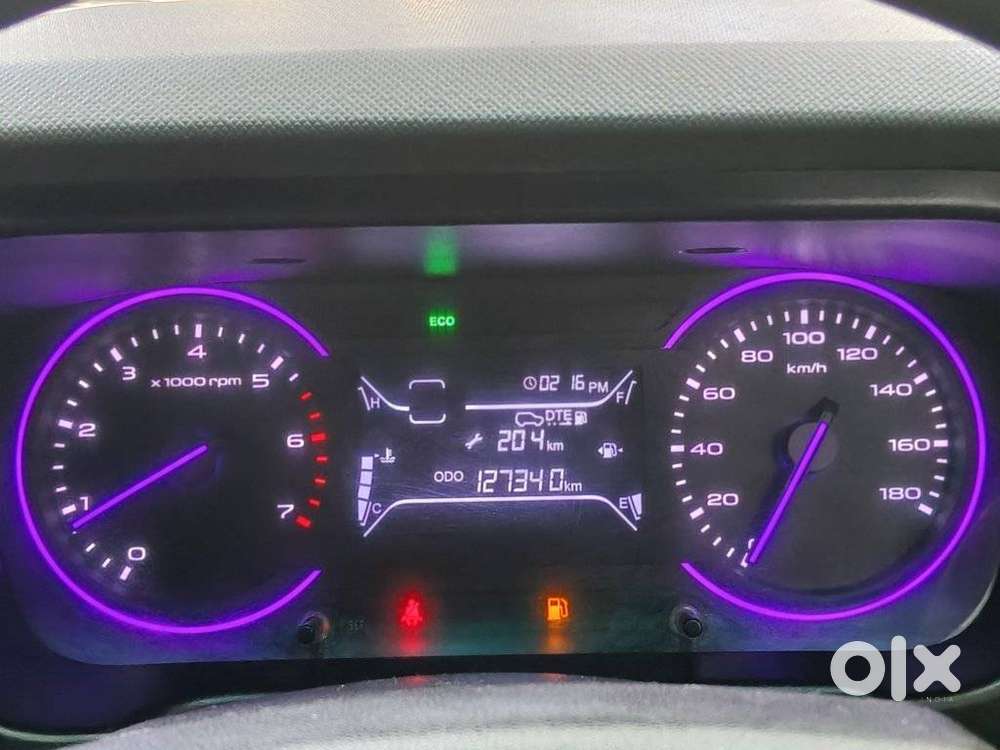 Mahindra Marazzo M2, 2023, Diesel