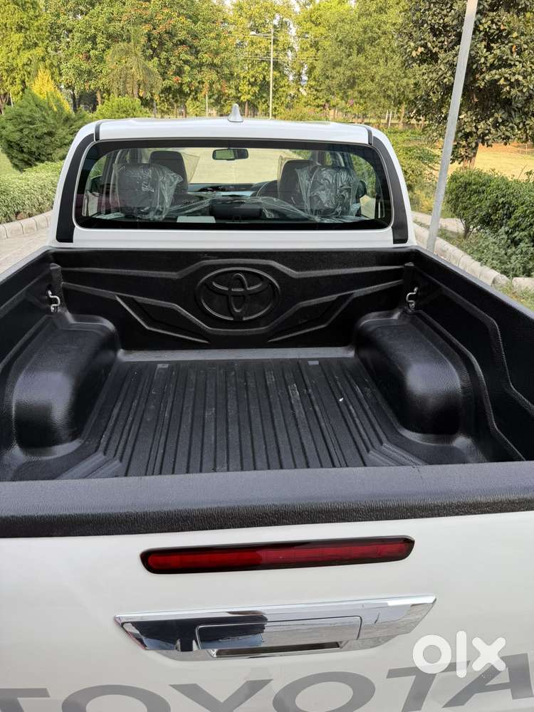 Toyota Hilux High Diesel Turbo Automatic, 2025, Diesel