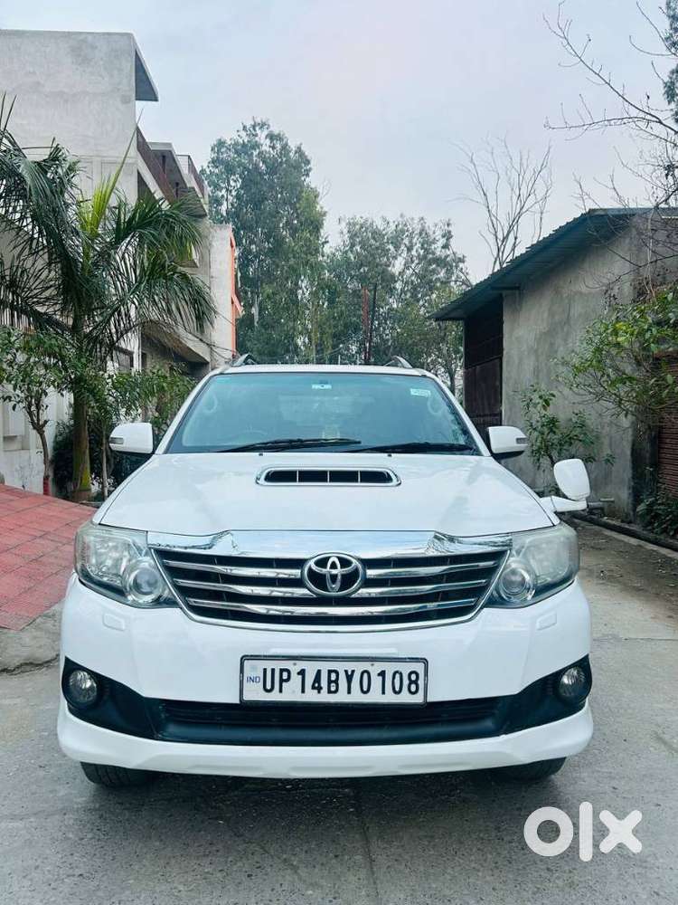 Toyota Fortuner 3.0 4x4 Manual, 2013, Diesel