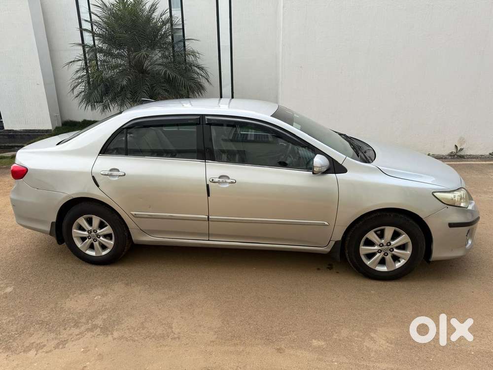 Toyota Corolla Altis 2014
